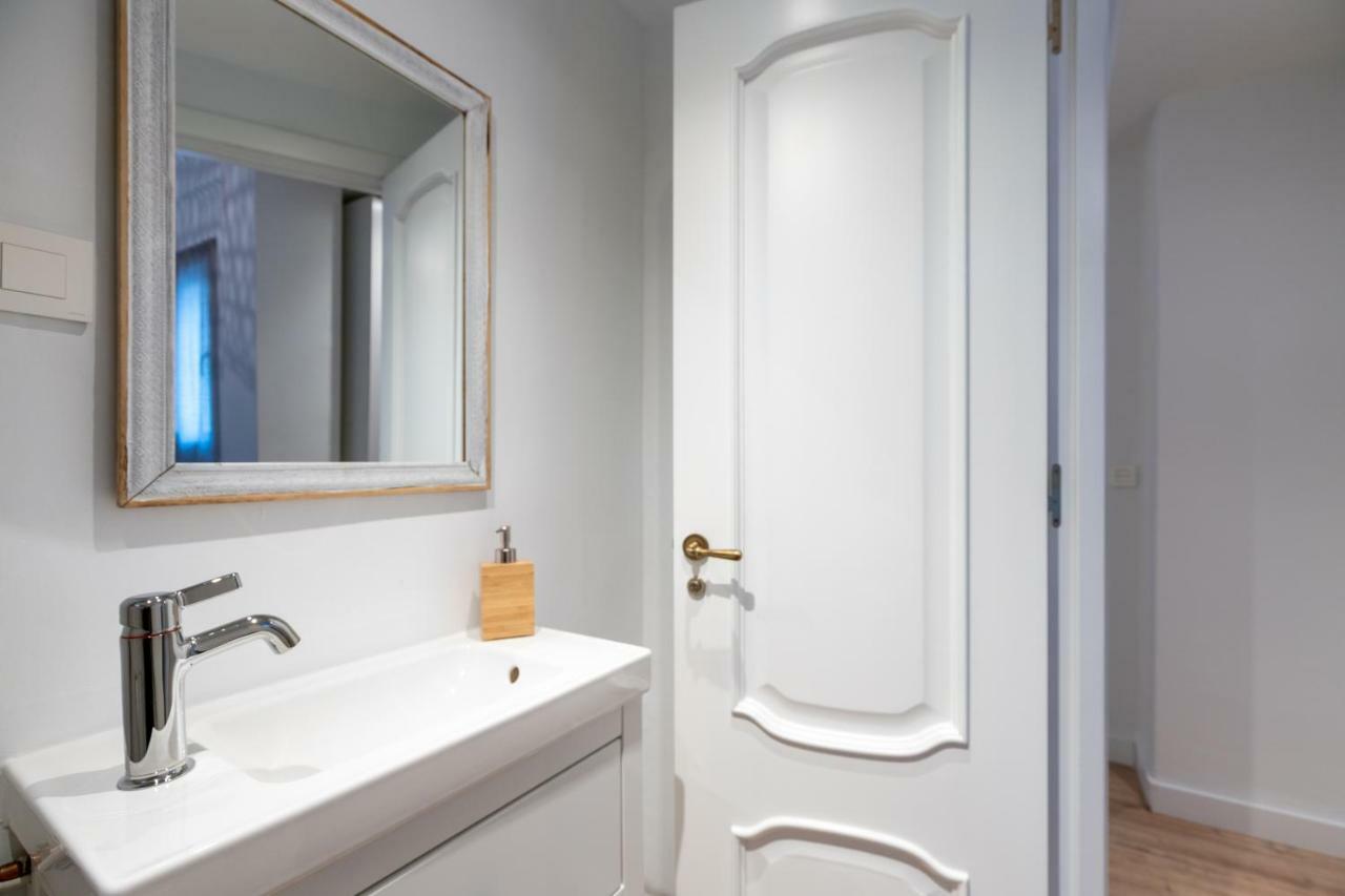 Unique Homes Las Setas, Plaza De San Pedro 6 Pax Севилья Экстерьер фото
